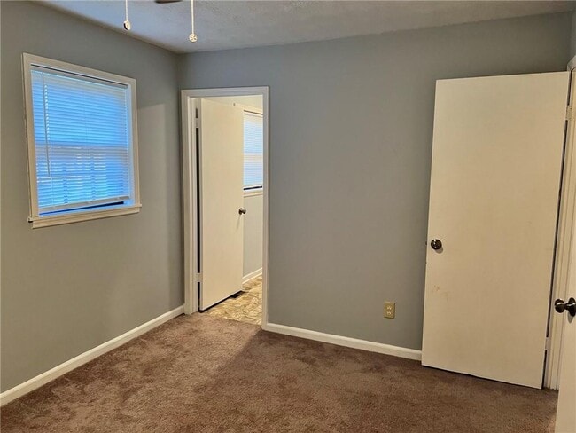 Building Photo - 2509 Mud Creek Rd