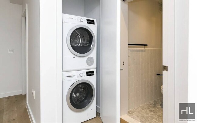 Building Photo - RUTGERS STREET