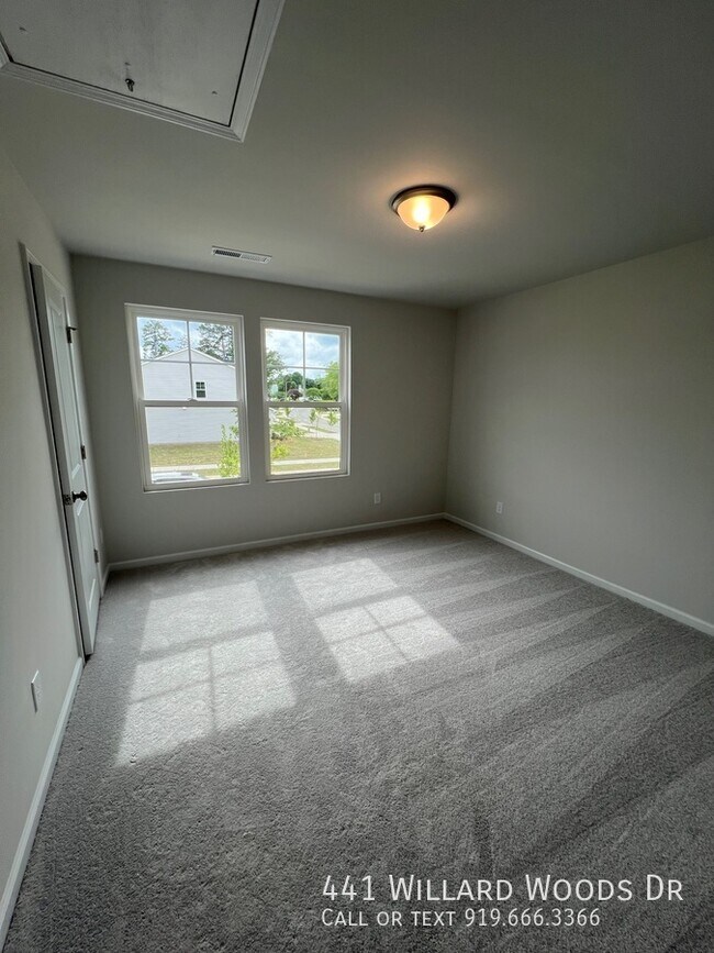 Building Photo - 441 Willard Wds Dr