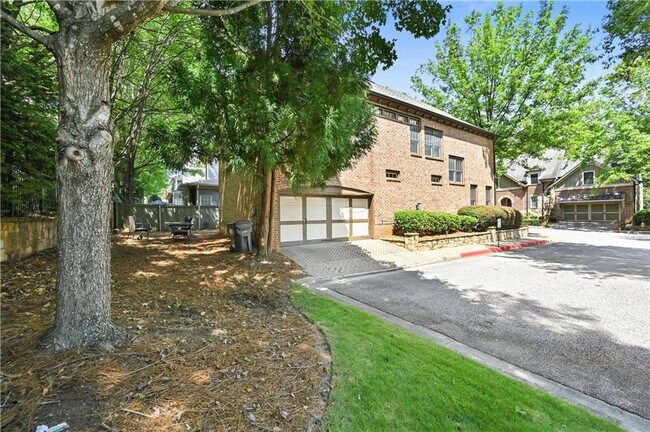 Building Photo - 4522 Gateway Ct