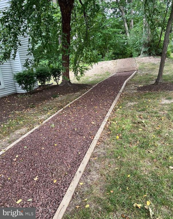 Building Photo - 102 STONEHURST Ct