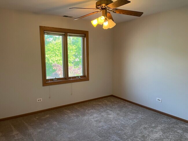 Building Photo - 978 Benedetti Dr