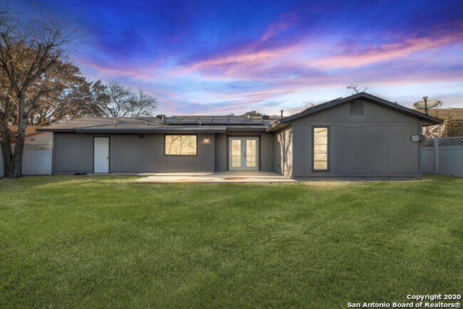 Building Photo - Move-in ready 3-bedroom, 2-bath home in San Antonio