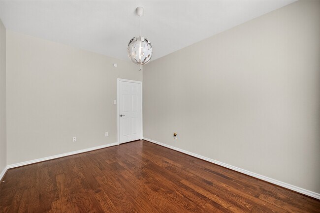 Building Photo - 2223 Fern Mist Ln