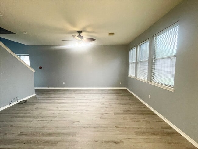 Building Photo - 16854 Carrollton Creek Ln