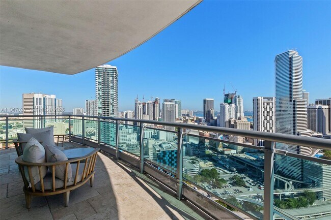 Building Photo - 350 S Miami Ave