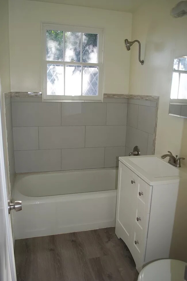 Building Photo - 4227 Pepper Dr