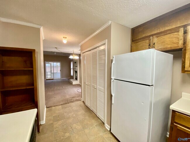 Building Photo - 1110 Liberty Dr