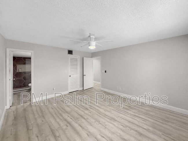 Building Photo - 1291 SE Parkview Pl