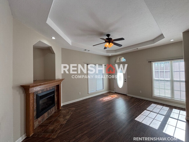 Building Photo - 152 Brighton Village Loop