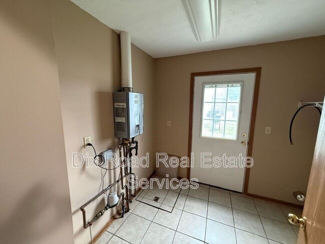 Building Photo - 2224 Whittier St