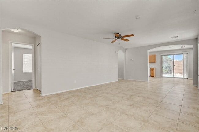Primary Photo - 5028 Nardini Ave