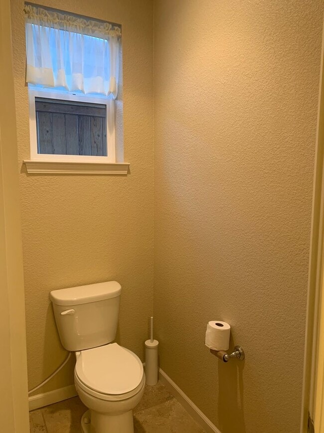 Building Photo - Executive Home in 55+ Del Webb Community of Somersett