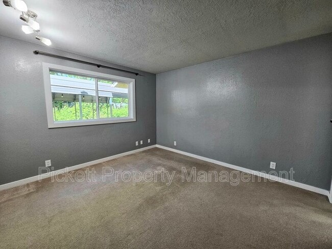 Building Photo - 4401 Big Beef Crossing NW