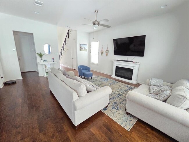 Building Photo - 1225 Westborough Ln