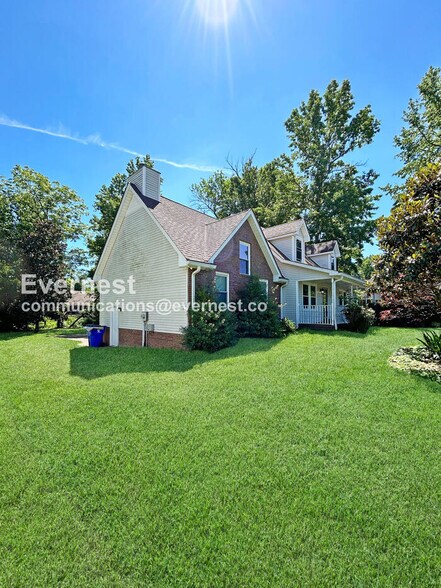 Building Photo - 110 Beechbrook Ct