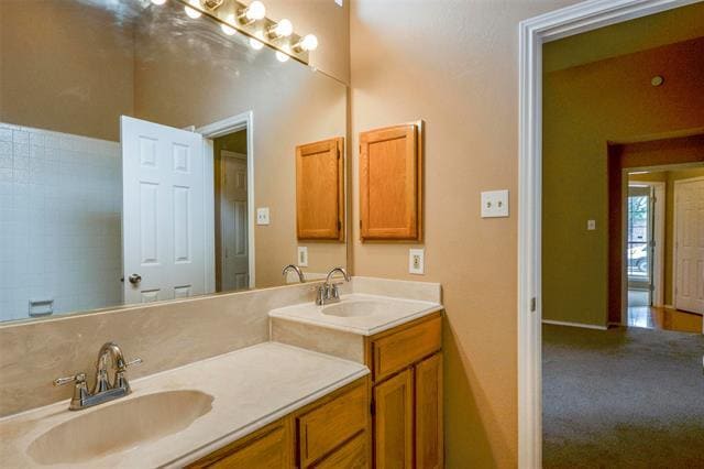 Building Photo - 2406 Weatherby Dr