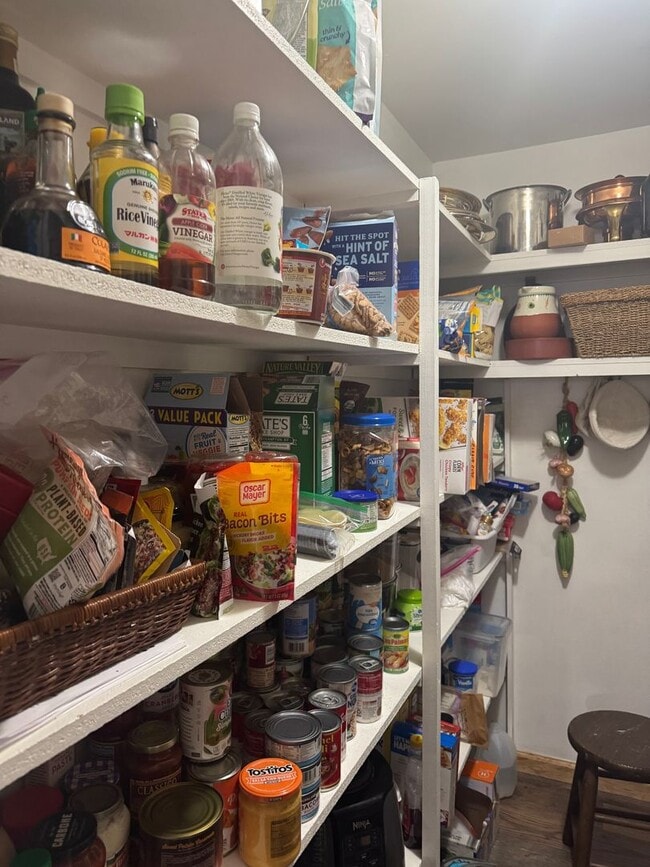 Building Photo - Home Sweet Home Loveland