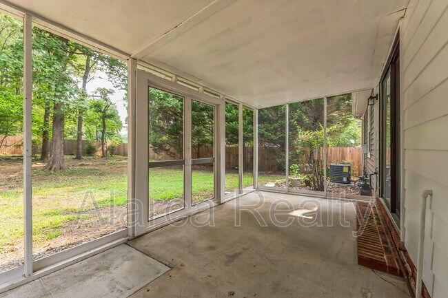 Building Photo - 1207Forest Wood Dr