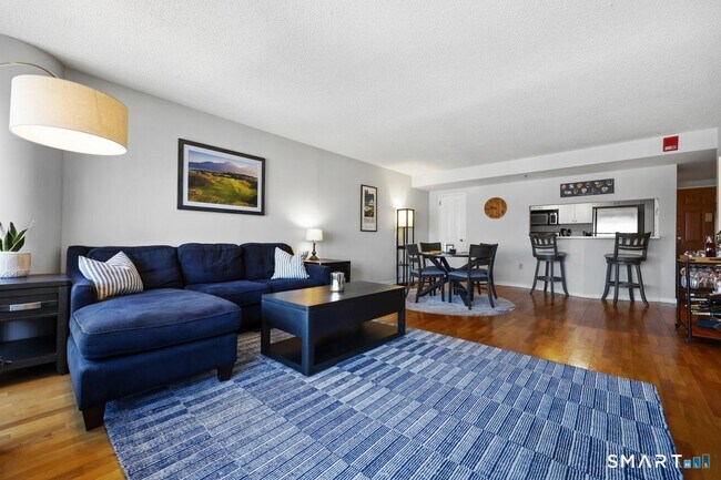 Building Photo - 127 Greyrock Pl