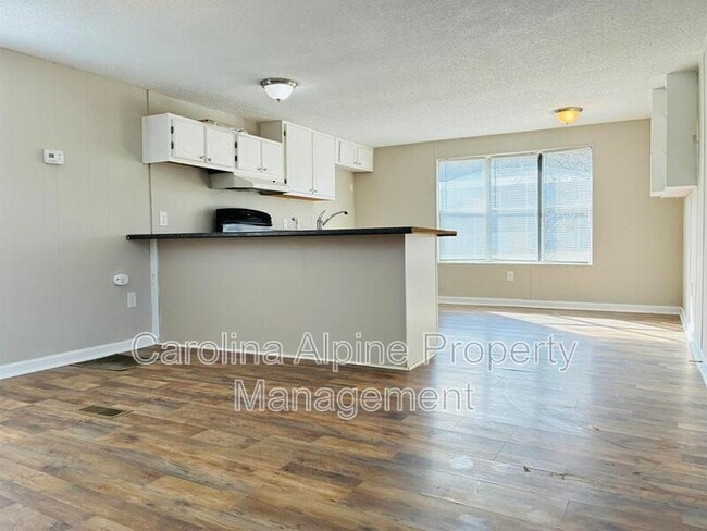 Building Photo - 3822 Towery Rd