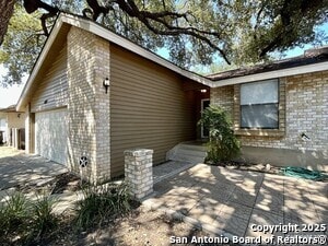 Building Photo - 6607 Honey Hill