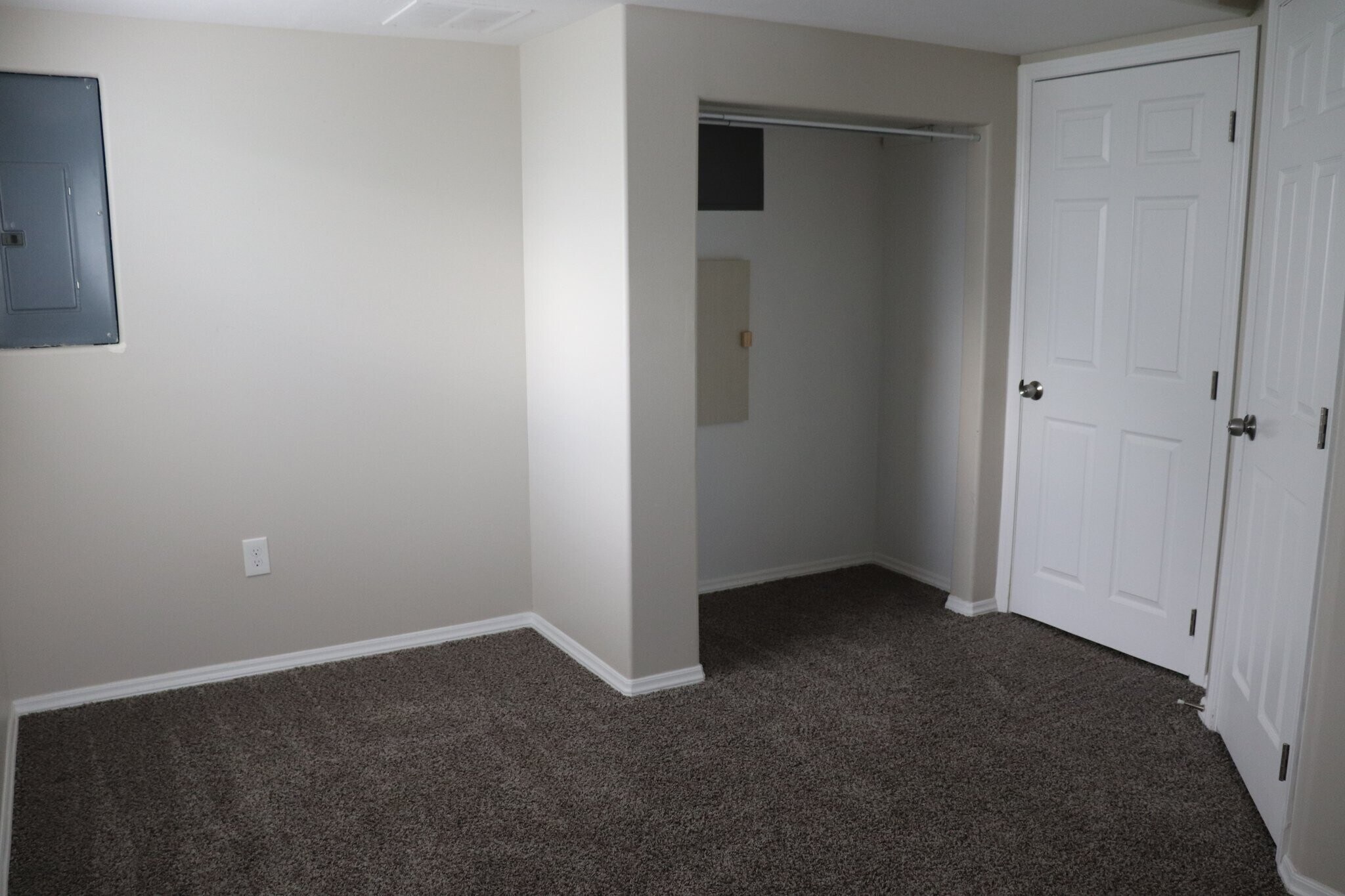 Building Photo - 6793 Mountain Aura Dr