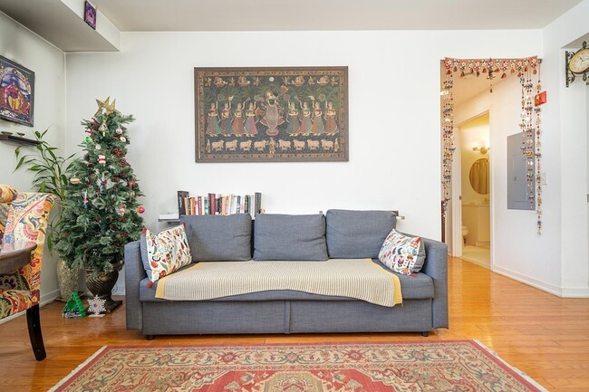 Building Photo - 149 Essex St