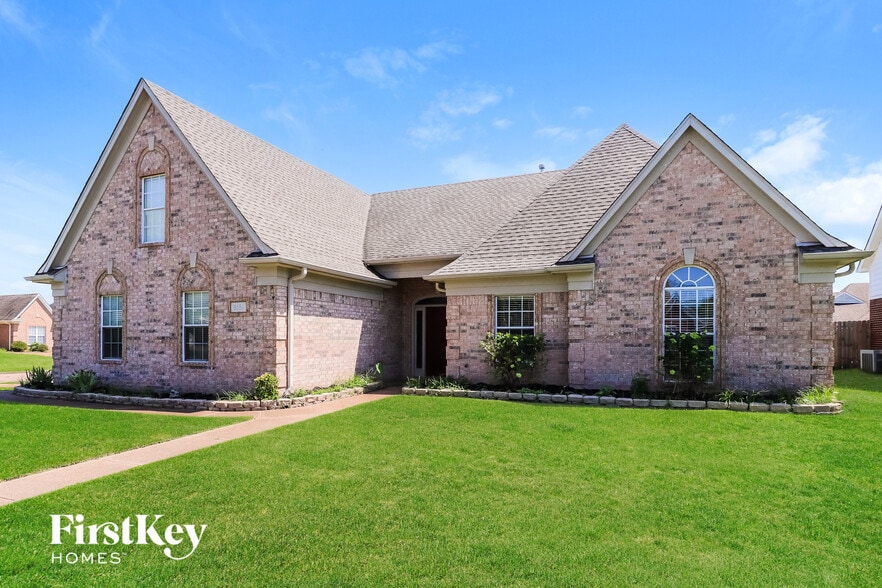 Building Photo - 8181 Short Grass Cove