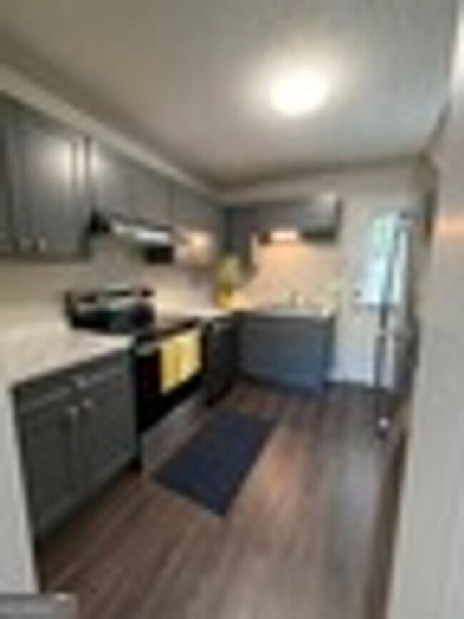 Building Photo - 73 Talbot Ct