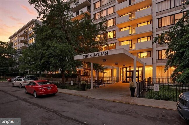 Building Photo - 4501 Arlington Blvd