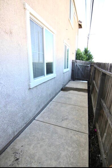 Building Photo - 3798 Naturita Way