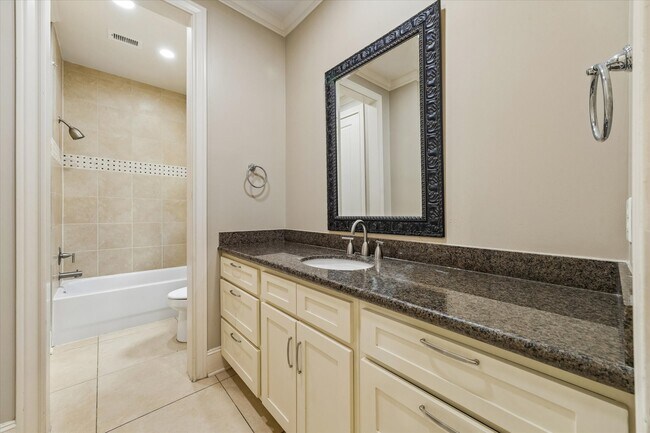 Building Photo - 6019 Post Oak Green Ln