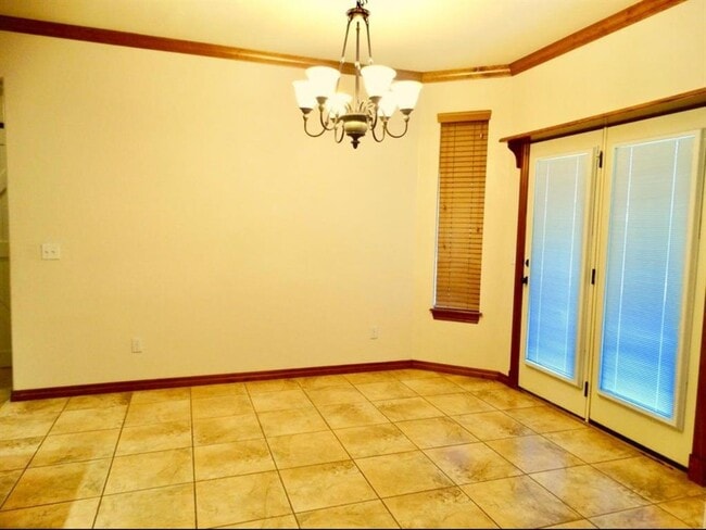 Building Photo - 566 W Alamo Ct Way