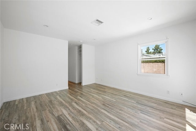 Building Photo - 6438 Densmore Ave