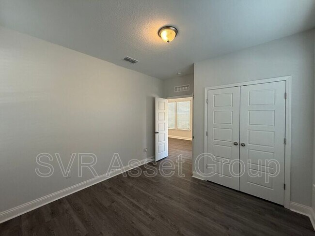 Building Photo - 2970 College St