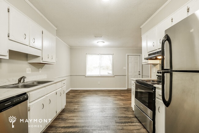 Building Photo - Quaint Ranch Style Home