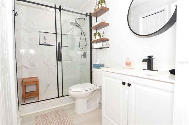 Building Photo - 8714 Mallard Reserve Dr