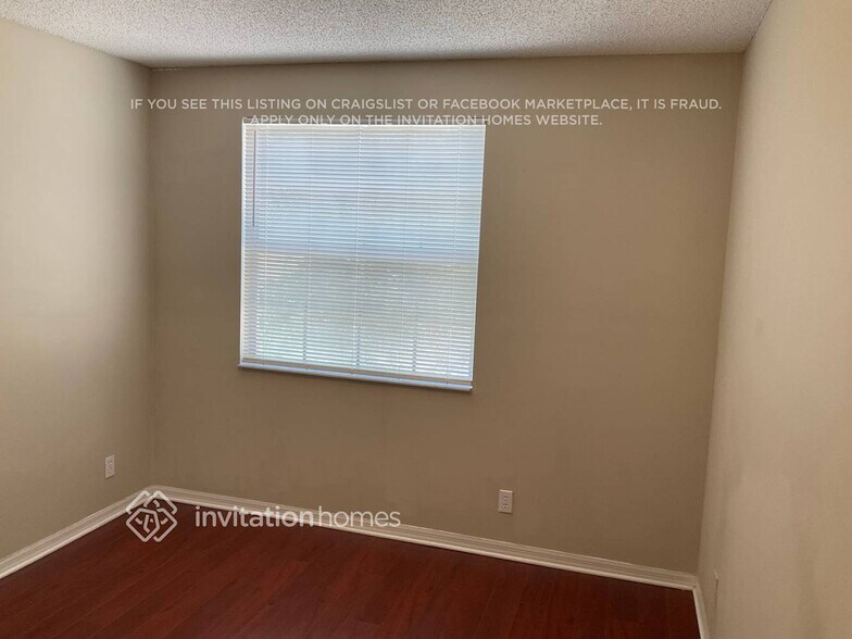 Building Photo - 8380 NW 46th Dr