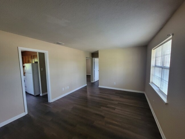 Building Photo - ~103 Blue Court