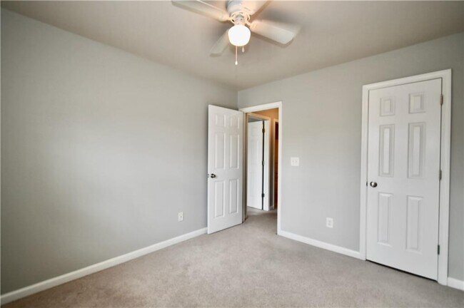 Building Photo - 1010 Prestwyck Ct