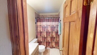 Building Photo - Newly remodeled 3 bedrooms, 2 bath home
