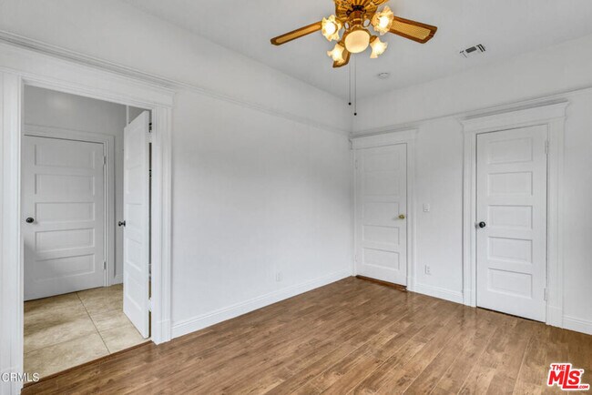 Building Photo - 1492 W 28th St