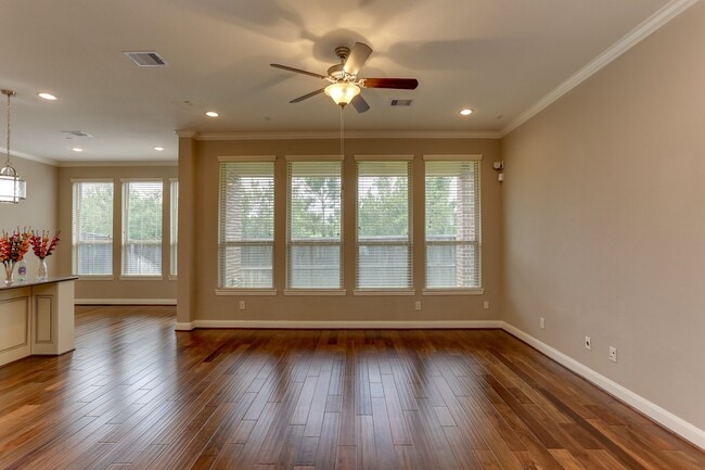 Building Photo - 3 Herons Flight Pl