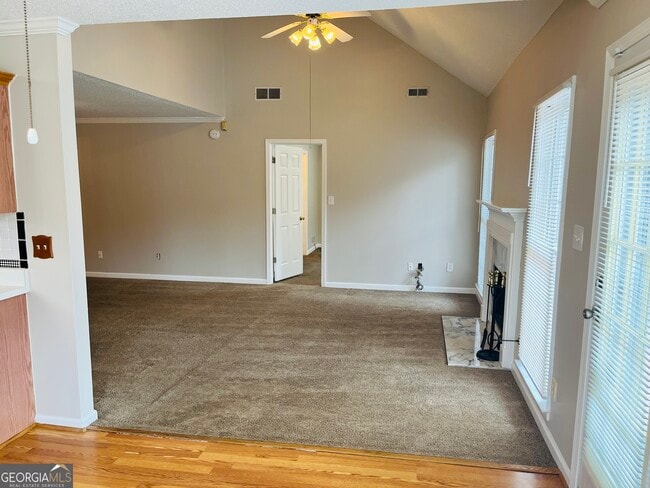 Building Photo - 155 Woodstream Wy