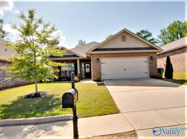 Building Photo - 155 Grey Fawn Trail