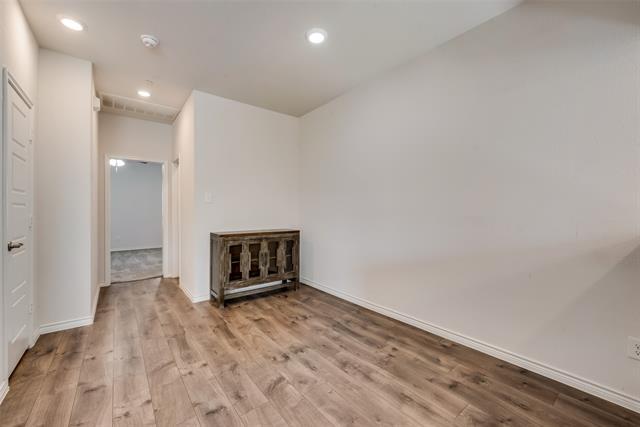 Building Photo - 2405 Siskiyou St