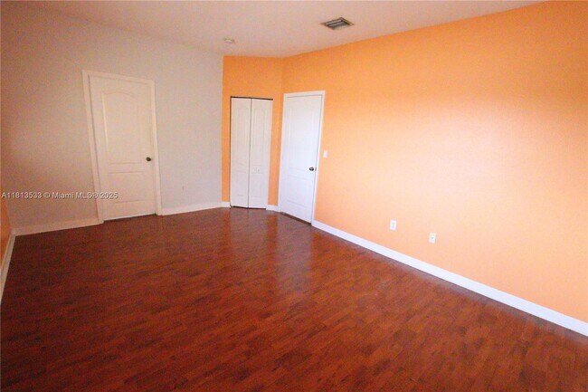 Building Photo - 14758 SW 9th Ln