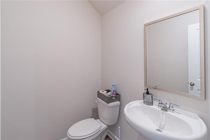 Building Photo - 1452 Villageside Ct