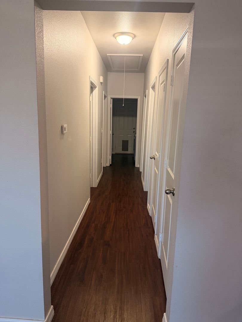 Building Photo - 1002 Westgate Ave